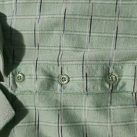 IZOD GOLF MEN'S SHORT SLEEVE SHIRT - Picture 7 of 9